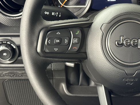 New 2026 Jeep Wrangler Unlimited Rubicon w/ Technology Group image 17