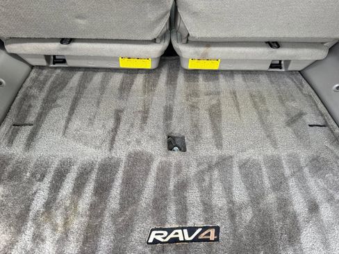 Used 2005 Toyota RAV4 Base image 16