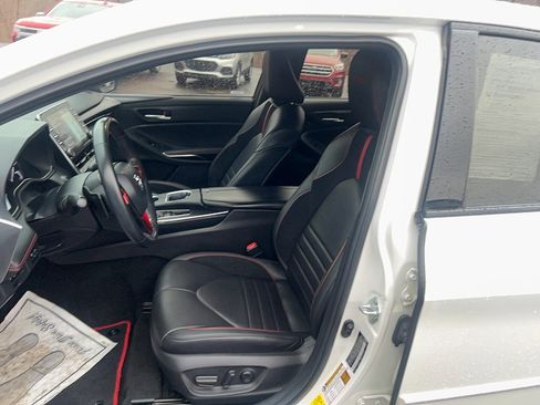 Used 2021 Toyota Avalon TRD image 11
