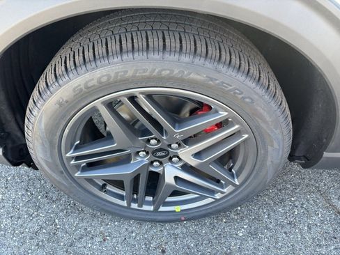 New 2026 Ford Explorer ST w/ Sun And Sound Package image 12