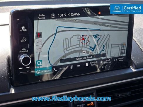 Certified 2025 Honda Pilot Touring image 30