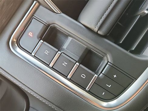 Certified 2024 Chevrolet Tahoe Z71 image 15