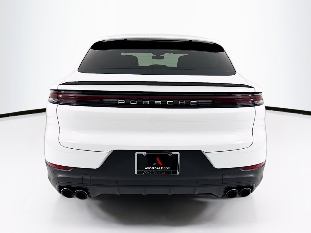 Certified 2024 Porsche Cayenne Coupe AWD/4WD image 10