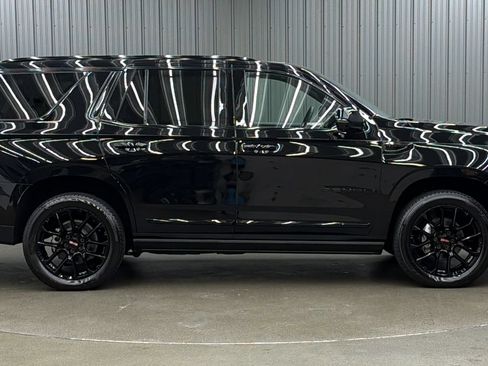 Used 2026 GMC Yukon Denali w/ Sun & Power Step Package AWD/4WD image 6