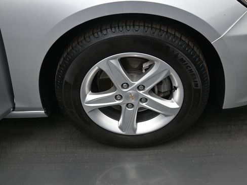 Used 2022 Chevrolet Malibu LS w/ Driver Confidence Package II image 36