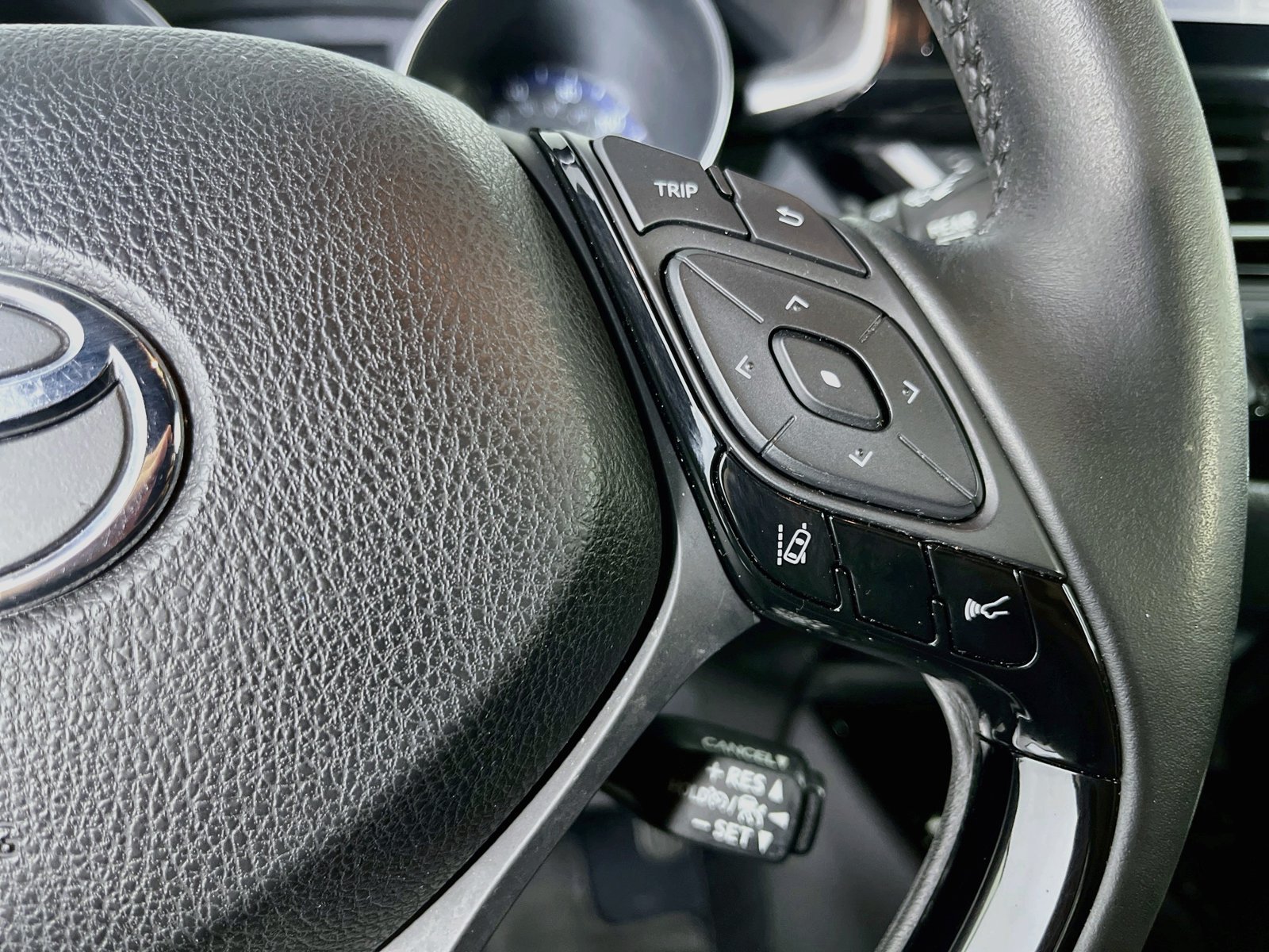 Used 2022 Toyota C-HR Nightshade FWD image 17