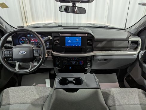 Used 2025 Ford F250 XLT image 14