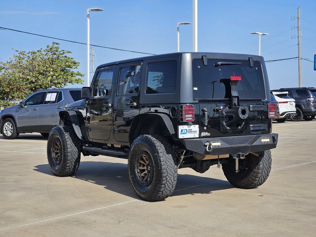 Used 2018 Jeep Wrangler Unlimited Sahara w/ Max Tow Package AWD/4WD image 5