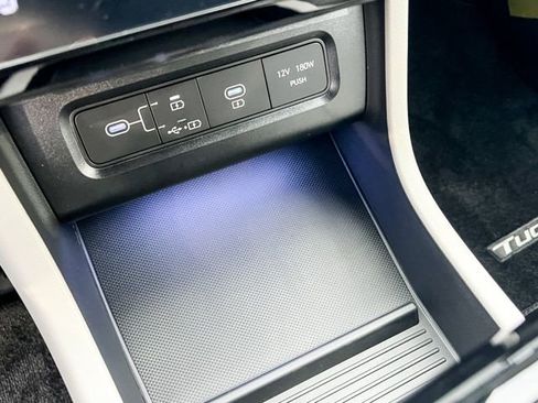 New 2026 Hyundai Tucson Limited image 24