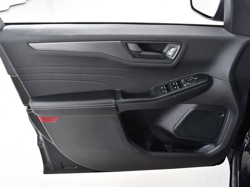 Used 2023 Ford Escape Active image 25