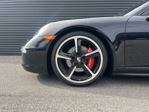 Used 2015 Porsche 911 Targa 4S image 12