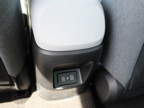 New 2026 Hyundai Elantra Limited FWD image 29