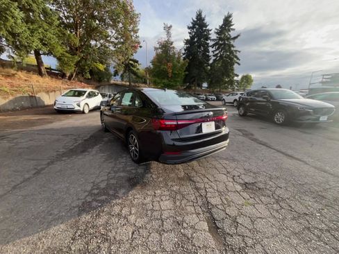 Used 2025 Volkswagen Jetta SE image 16