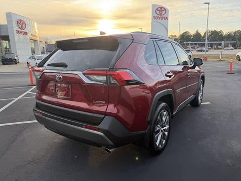 Used 2019 Toyota RAV4 Limited w/ Cold Weather Package image 7