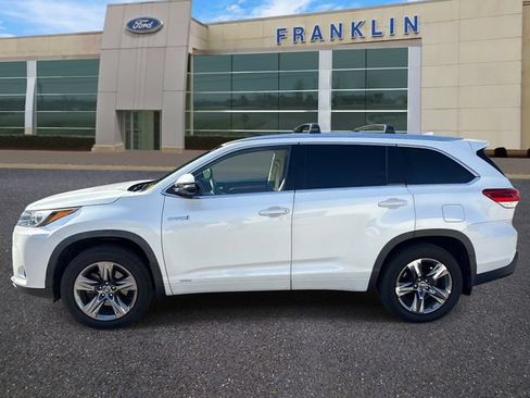Used 2019 Toyota Highlander Limited Platinum AWD/4WD image 4