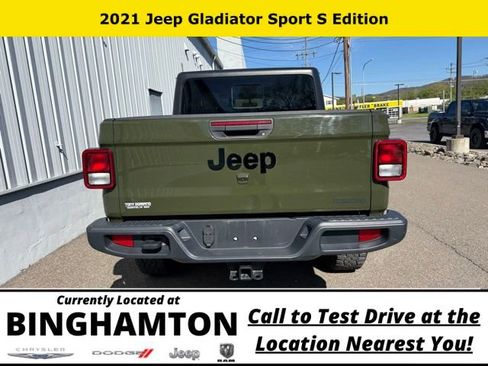 Used 2021 Jeep Gladiator Sport AWD/4WD image 6