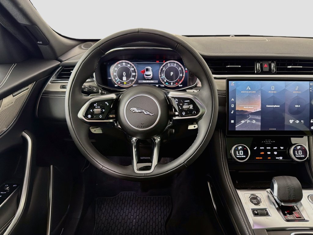 New 2026 Jaguar F-PACE R-Dynamic S AWD/4WD image 24
