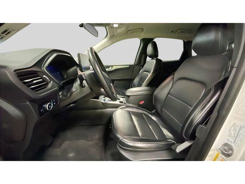 Used 2024 Ford Escape Platinum AWD/4WD image 12