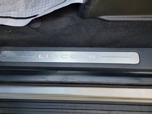 Used 2024 Lincoln Navigator L 4WD image 27