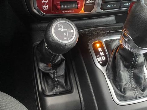 New 2026 Jeep Gladiator Mojave w/ Safety Group image 23