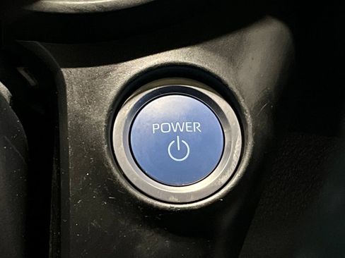 Used 2023 Toyota Sienna XSE AWD/4WD image 30