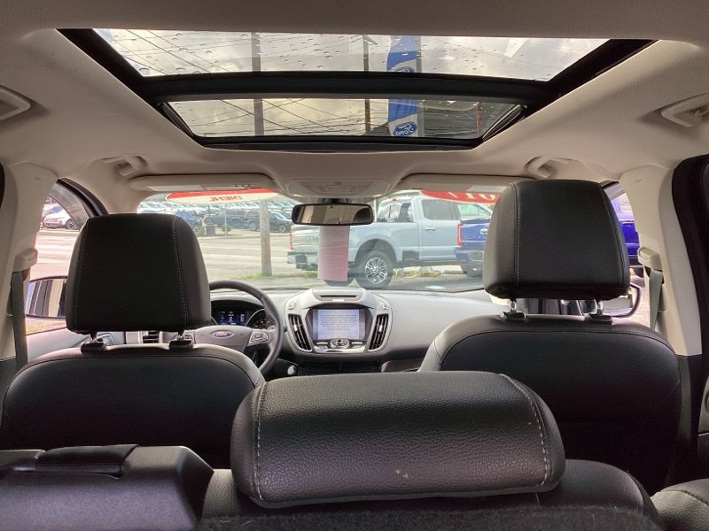 Used 2017 Ford Escape Titanium AWD/4WD image 26
