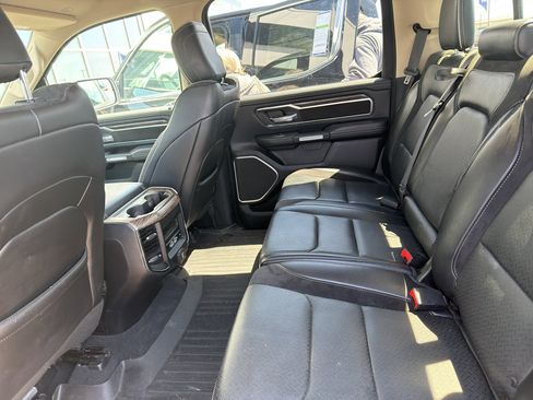 Used 2019 RAM 1500 Laramie AWD/4WD image 5