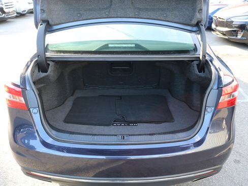 Used 2016 Toyota Avalon XLE Premium image 38