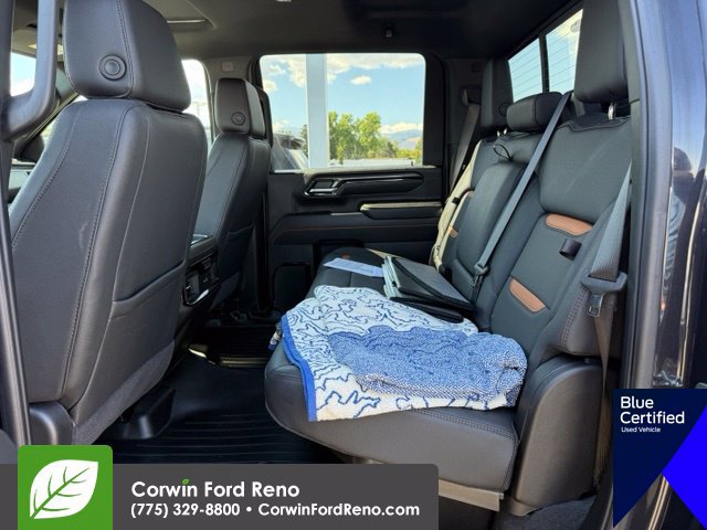 Used 2025 GMC Sierra 2500 AT4 w/ AT4 Premium Plus Package AWD/4WD image 11