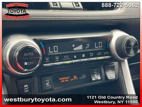 Used 2022 Toyota RAV4 XLE Premium AWD/4WD image 35