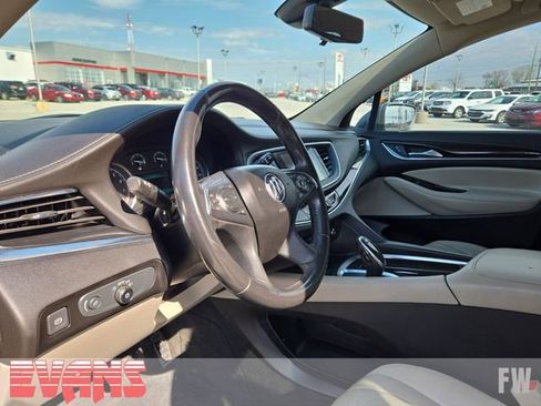 Used 2019 Buick Enclave Essence FWD image 18