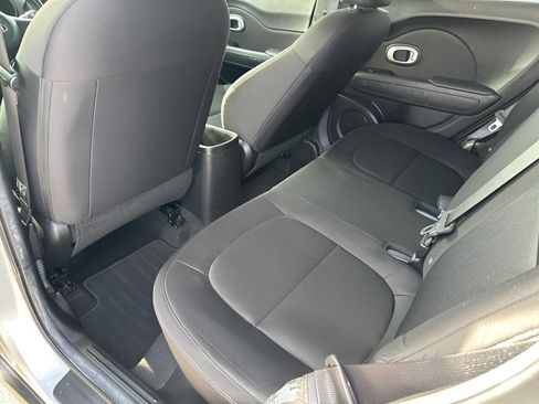 Used 2016 Kia Soul image 20