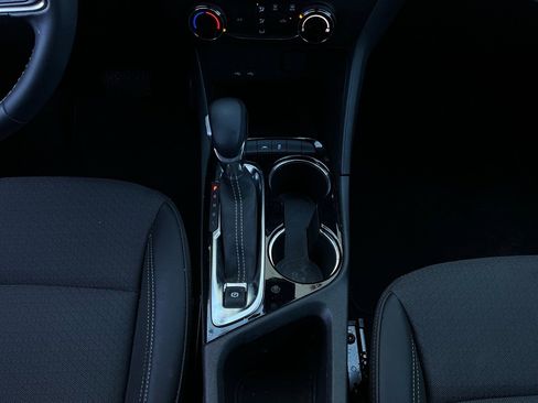 Used 2025 Buick Encore GX Preferred image 13