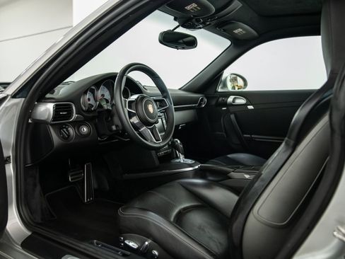 Used 2009 Porsche 911 Carrera S RWD image 10