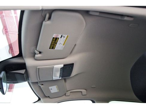 Certified 2023 Nissan Rogue SV FWD image 26