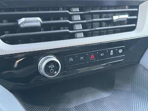 New 2026 Ford Explorer Active RWD image 31
