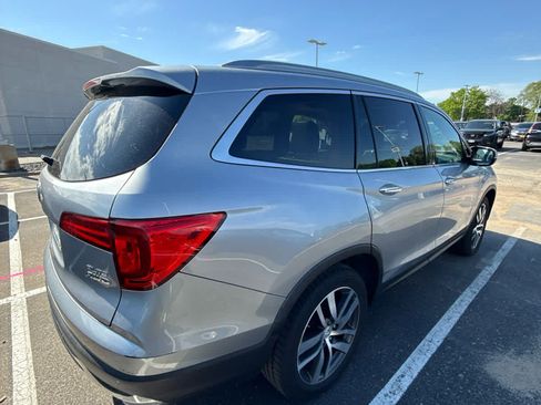 Used 2016 Honda Pilot Elite image 6