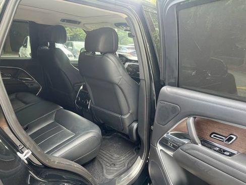 Certified 2023 Land Rover Range Rover SE AWD/4WD image 12