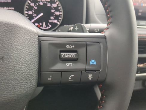 Certified 2025 Nissan Rogue SV AWD/4WD image 25