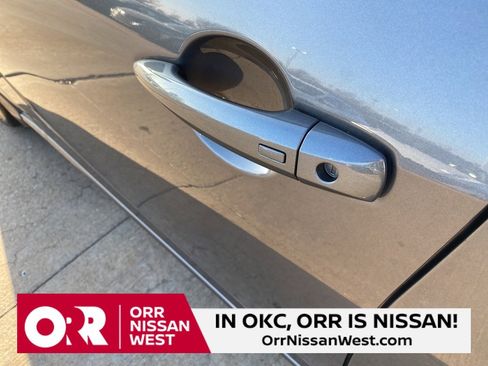 Used 2025 Nissan Altima 2.5 SR image 13