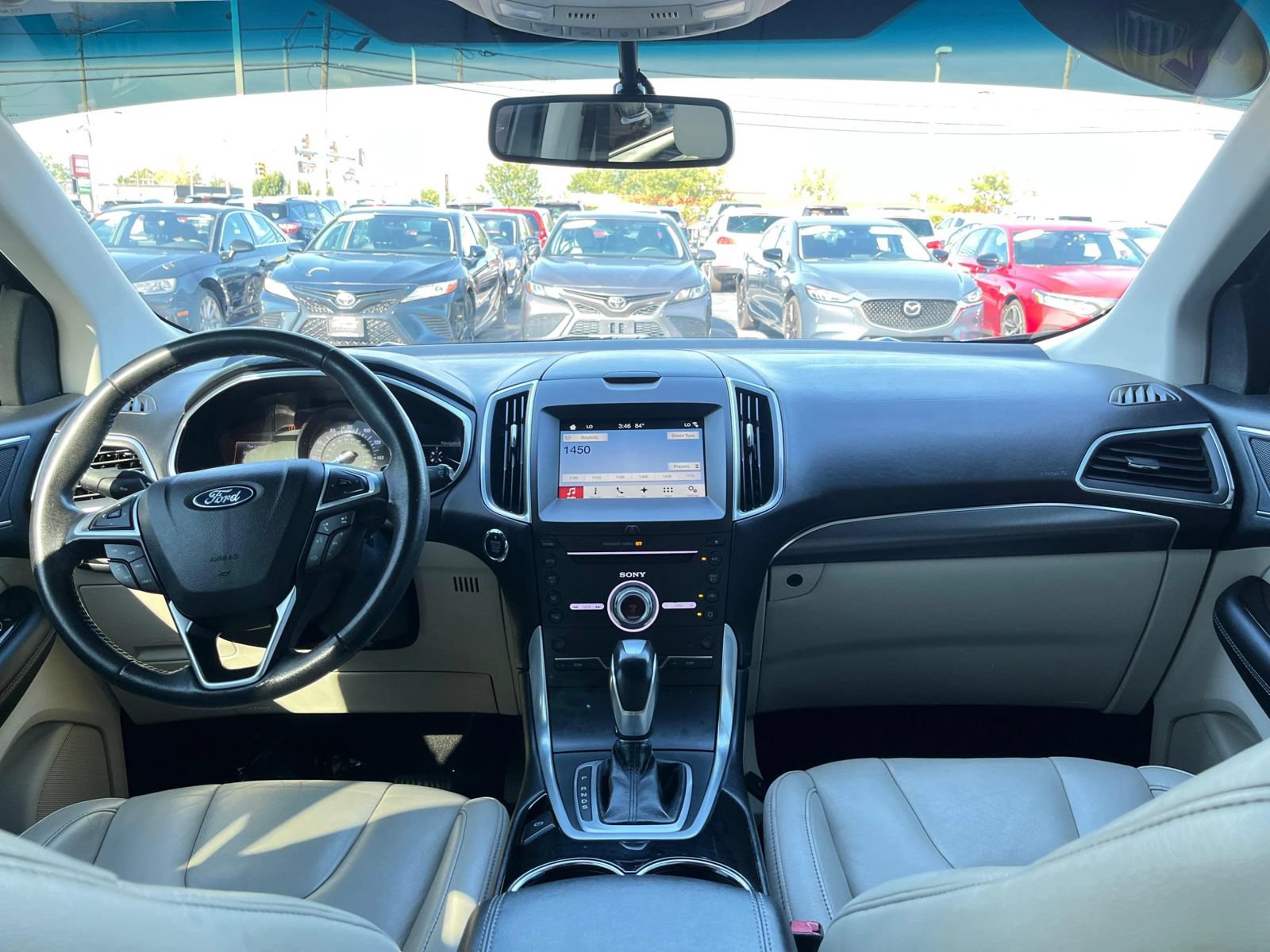 Used 2018 Ford Edge Titanium w/ Technology Package AWD/4WD image 13