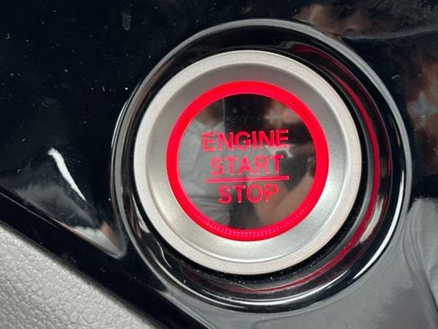 Used 2020 Honda Pilot Elite image 16