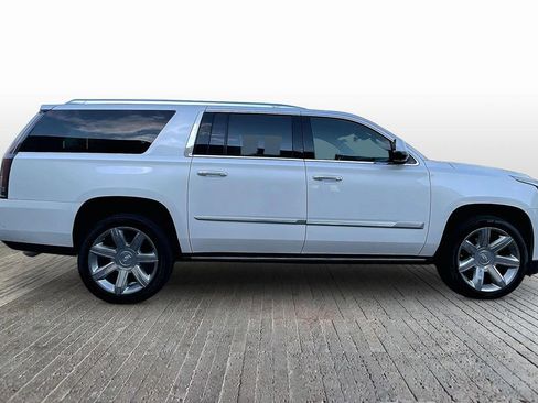 Used 2020 Cadillac Escalade ESV Premium Luxury AWD/4WD image 8