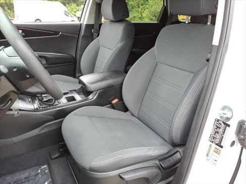 Used 2020 Kia Sorento LX AWD/4WD image 8