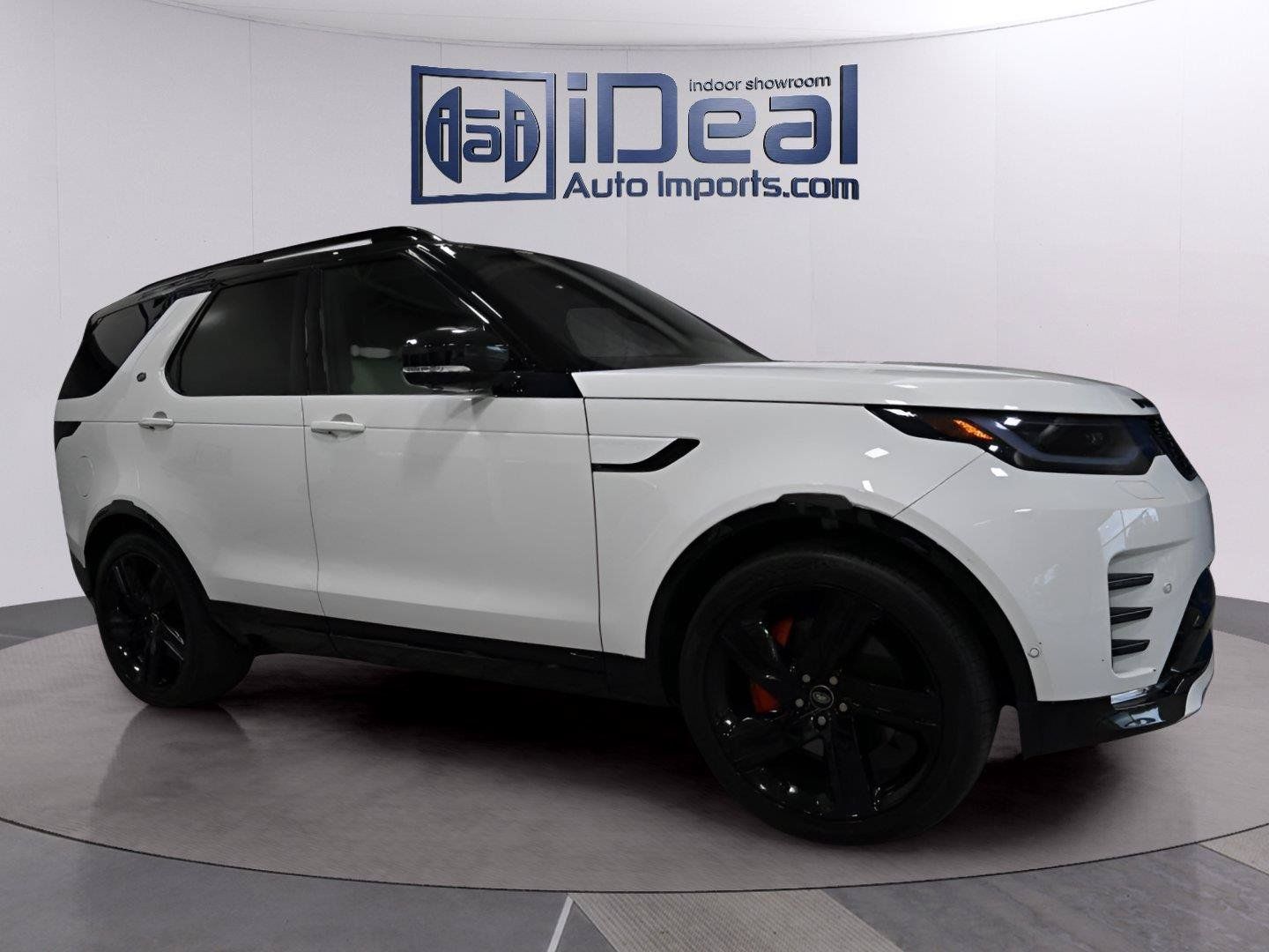 Used 2022 Land Rover Discovery HSE R-Dynamic AWD/4WD image 7