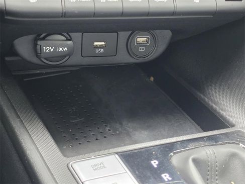 Used 2023 Hyundai Elantra SEL w/ Convenience Package image 21