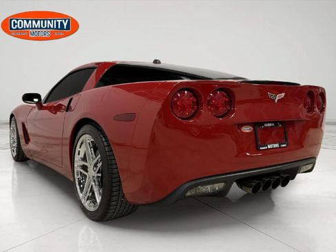 Used 2005 Chevrolet Corvette Coupe w/ Preferred Equipment Group RWD image 7