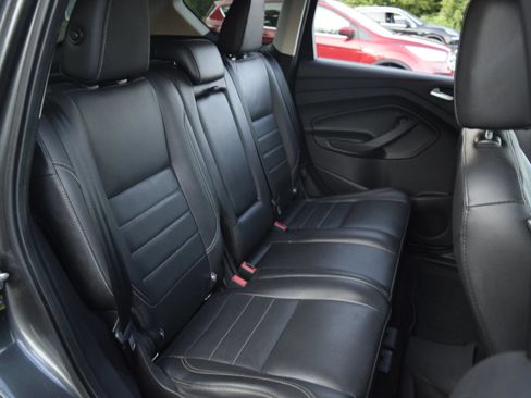 Used 2016 Ford Escape SE w/ SE Leather Comfort Package AWD/4WD image 8