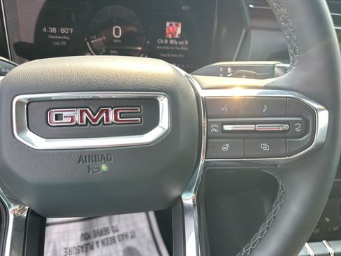 Used 2025 GMC Terrain Elevation w/ Elevation Premium Package FWD image 27