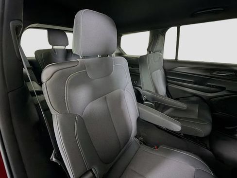Used 2024 Jeep Grand Cherokee L Laredo RWD image 26